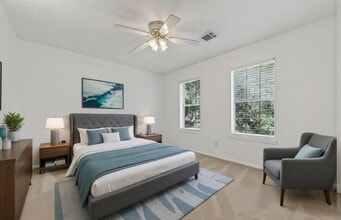 Building Photo - 2431 Parkwood Ln