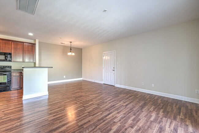 Foto del edificio - 8511 Burnham Ln
