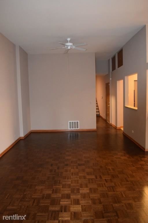 Building Photo - 2 br, 2 bath Apartment - 1004 N Clark St # 4N