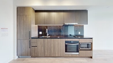 Building Photo - 1100 Sheppard Av W