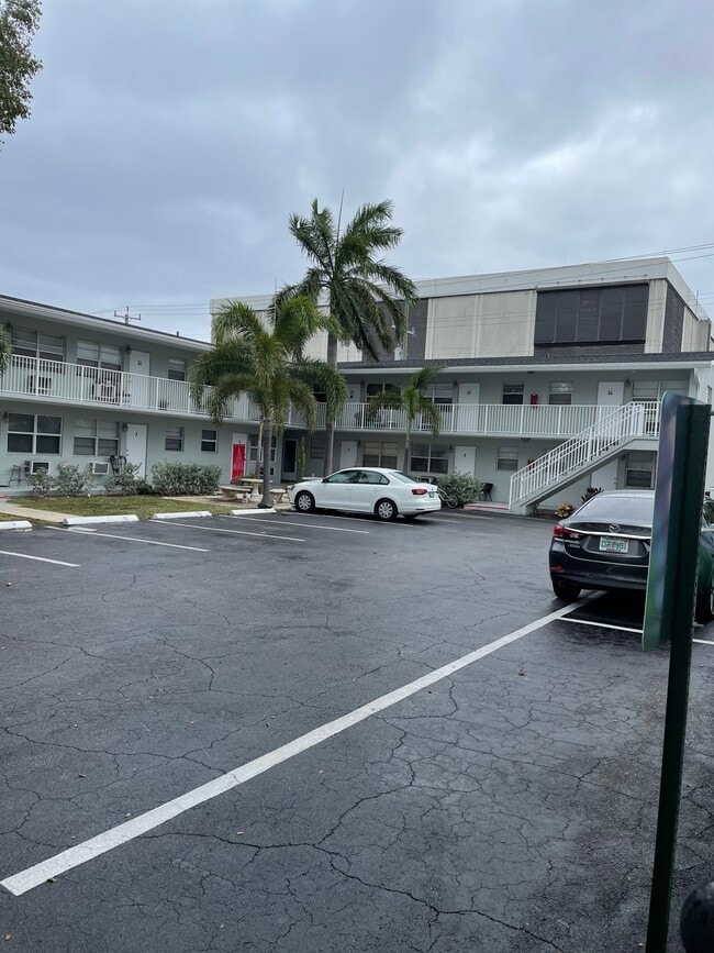 Photo - 616 #15 House