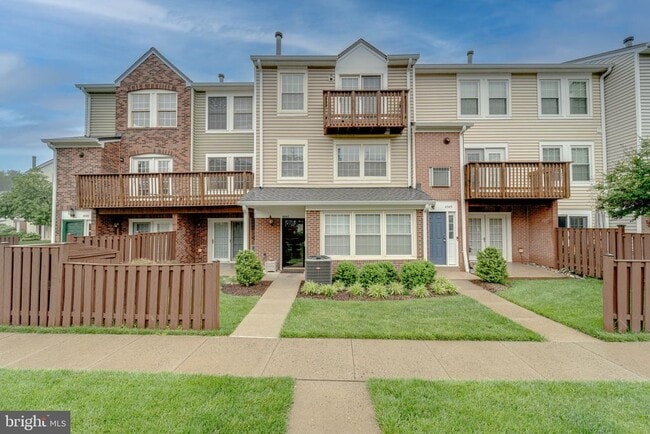 Building Photo - 4047 Chetham Wy