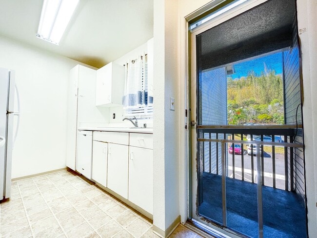 Foto del edificio - Gardens at Launani! Pet Friendly with A/C!