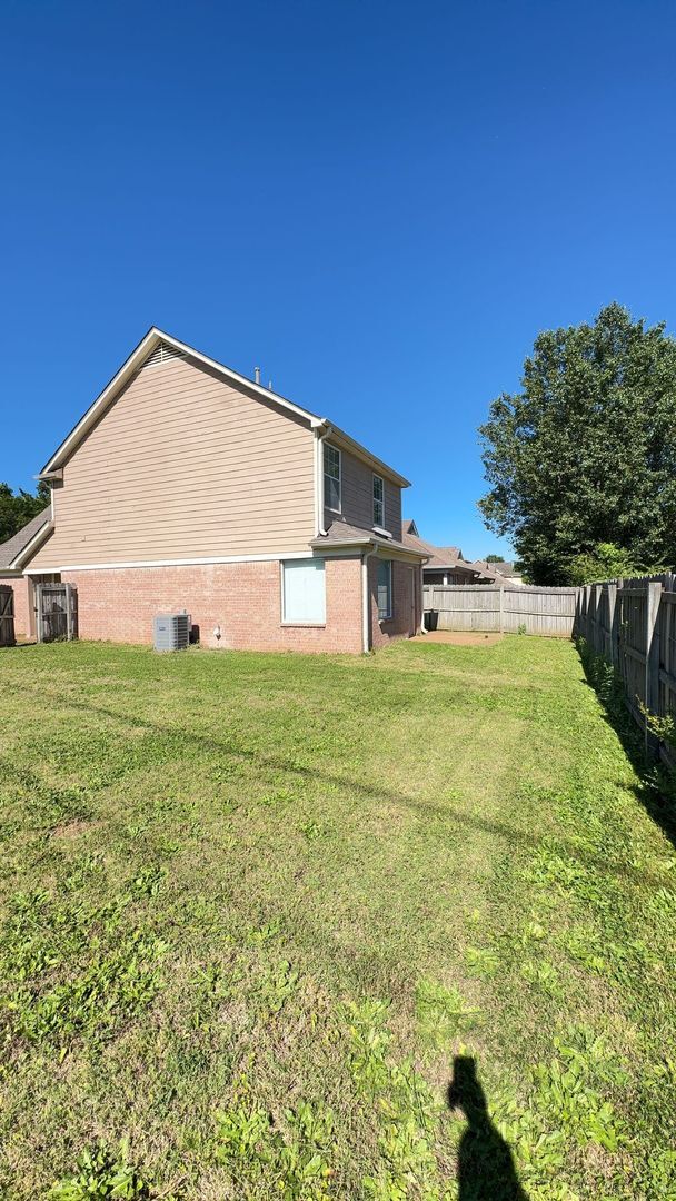 Building Photo - Beautiful 3 bedroom 2 bath home in Cordova, TN 38016