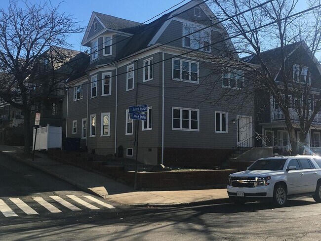Building Photo - 29 Packard Ave
