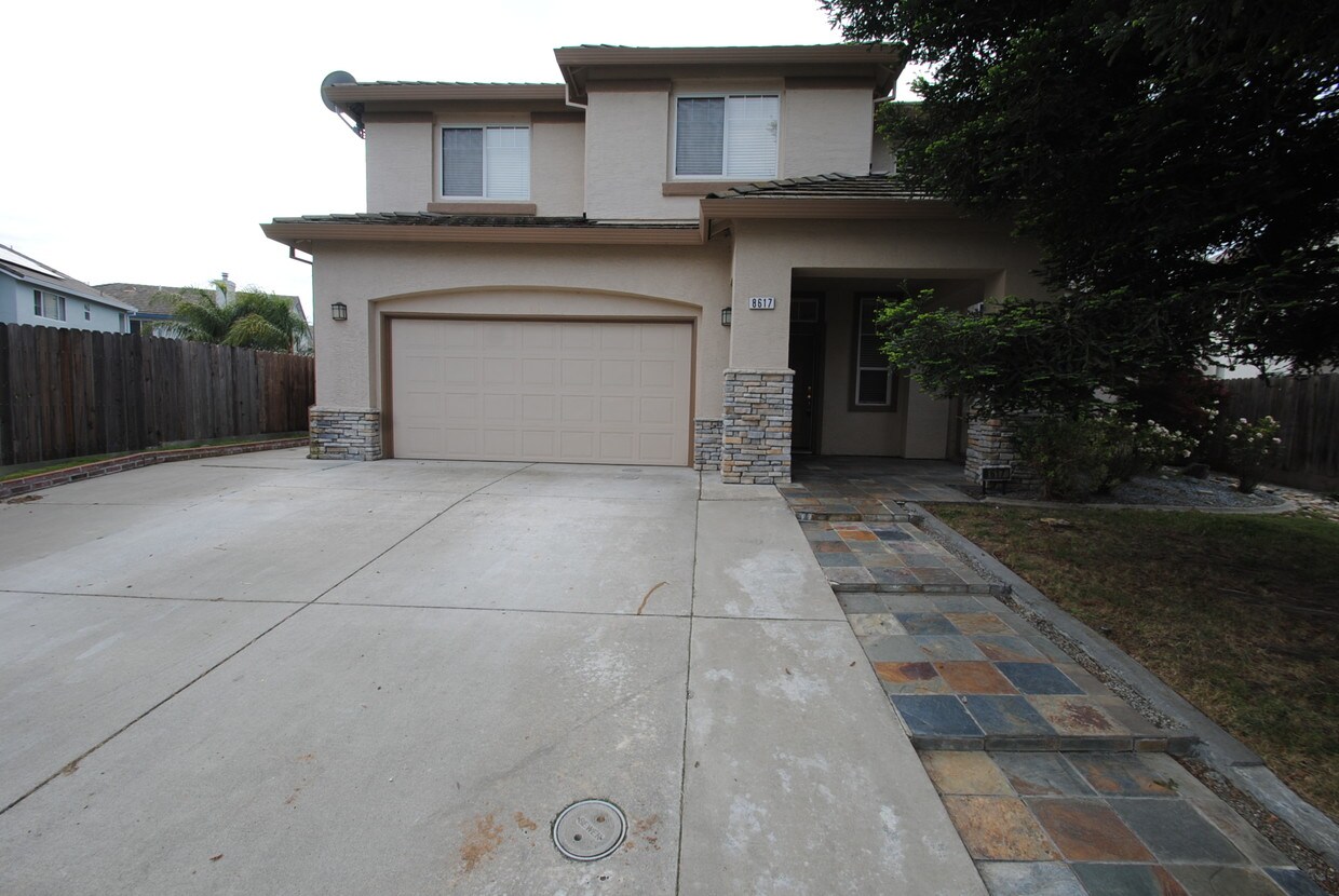 Foto principal - 8617 Blue Maiden Way