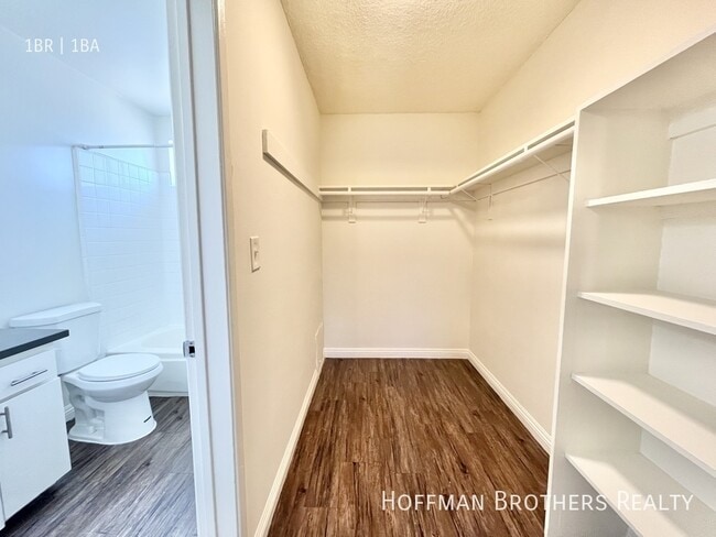 Foto del edificio - 140 N Hoover St