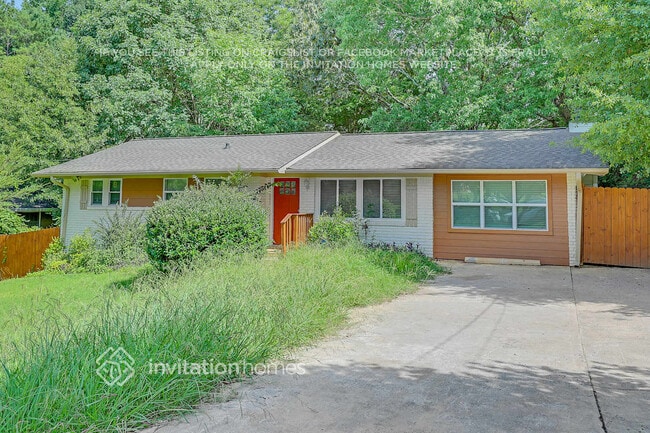 Building Photo - 3237 Tulip Dr