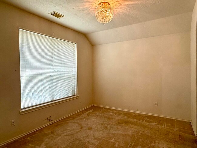 Foto del edificio - 16714 Bethan Glen Ln