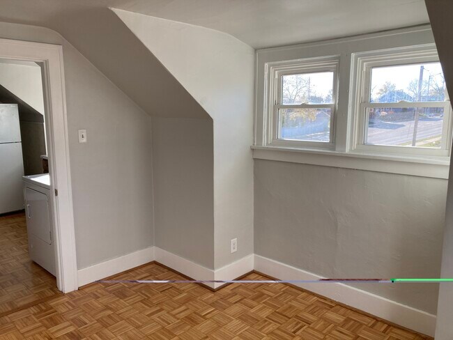 Foto del edificio - 5425 Webster St