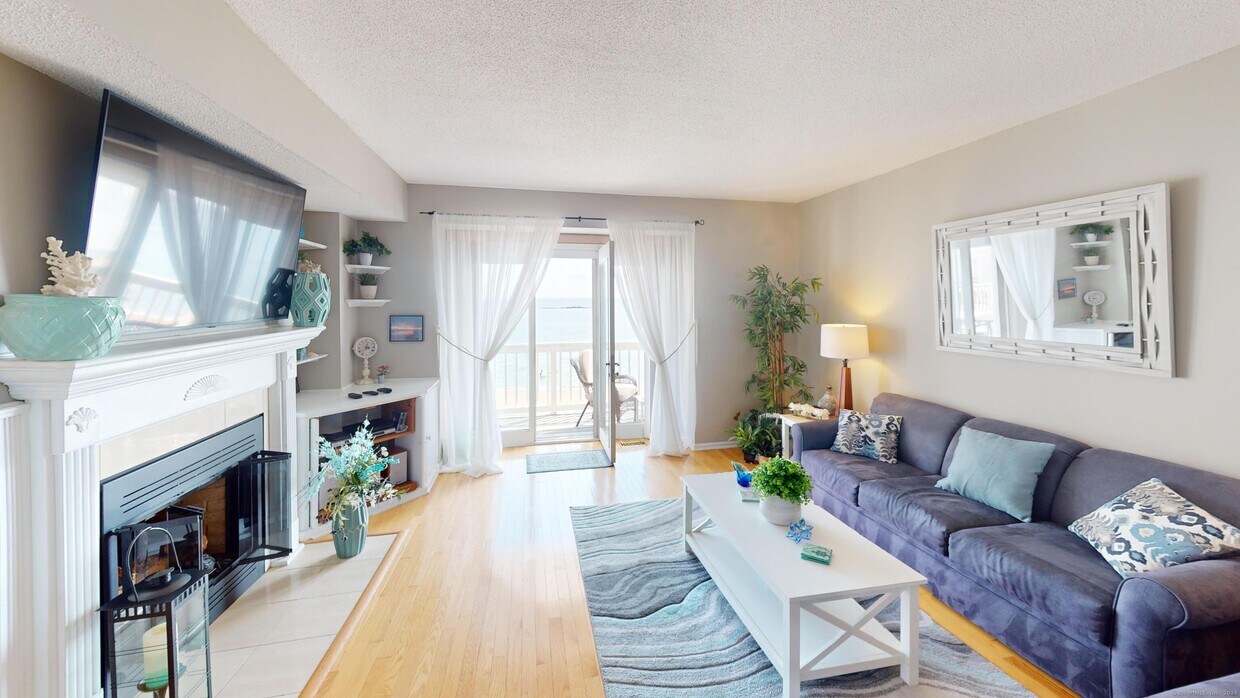 Primary Photo - 72 Cosey Beach Ave
