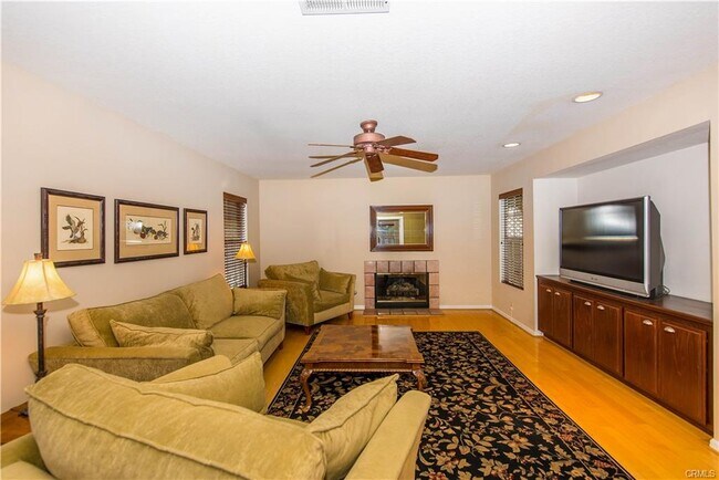 Foto del edificio - 289 N Cleveland St