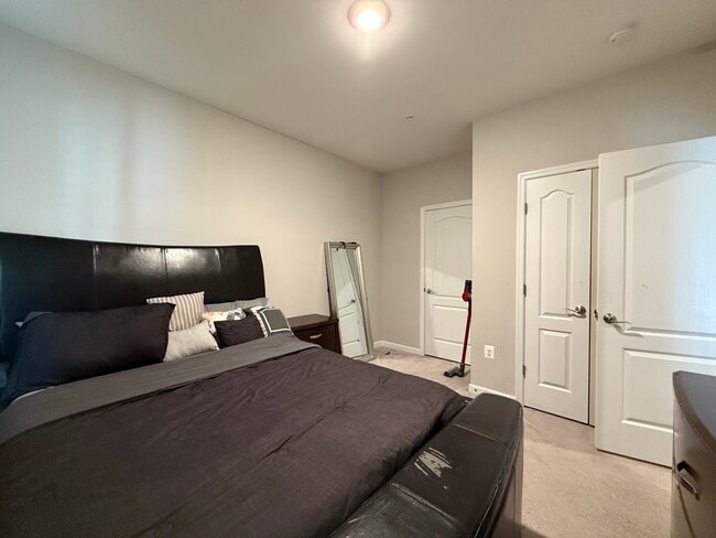 Building Photo - 1304 Iron Oak Cv