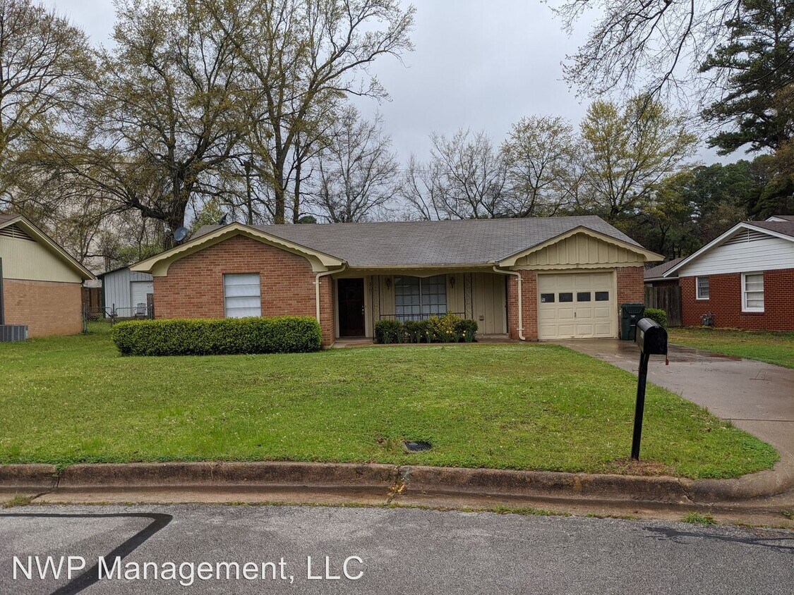 Primary Photo - 3 br, 1 bath House - 3101 Greg Ln