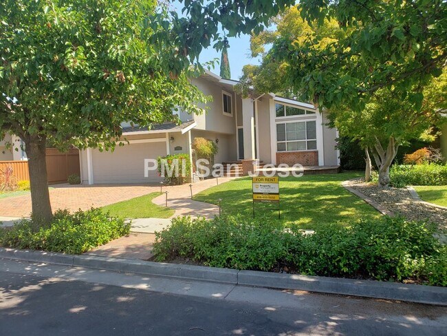 Building Photo - Los Gatos