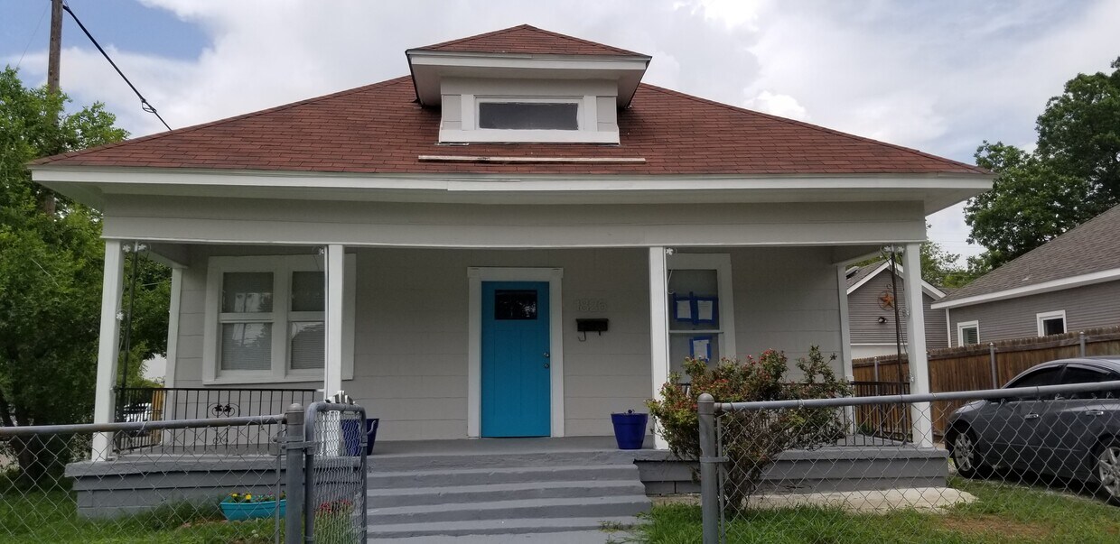 1826 Washington Ave, Fort Worth, TX 76110 Townhome Rentals in Fort