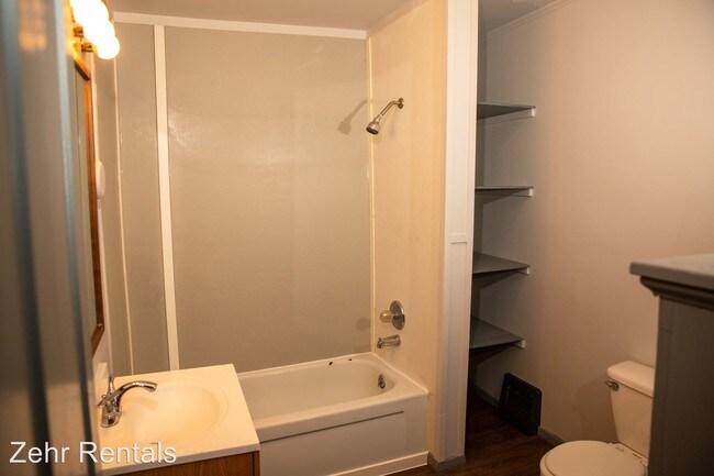 Foto del edificio - 473 Walnut St