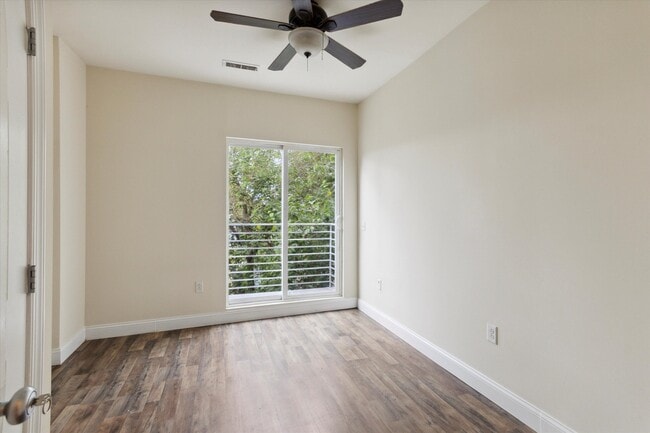 Photo - 1733 N Gratz St Apartment