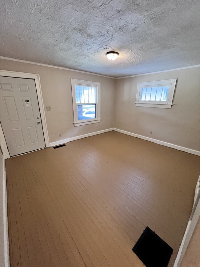 Building Photo - 3711 Boulevard Pl