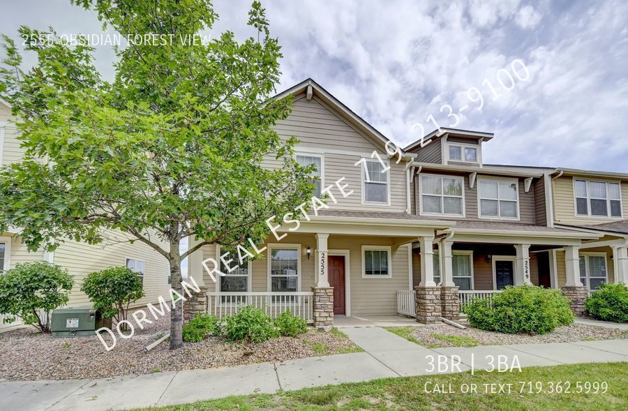 Foto principal - 2-story end unit
