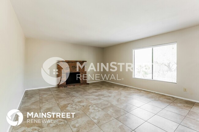 Building Photo - 12022 S Mandan St