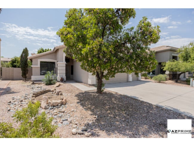 Building Photo - Cul-de-Sac Serenity Meets Modern Charm in ...