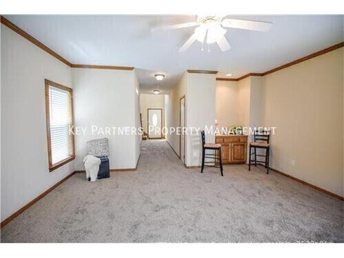 Foto del edificio - 1950 W Surrey-