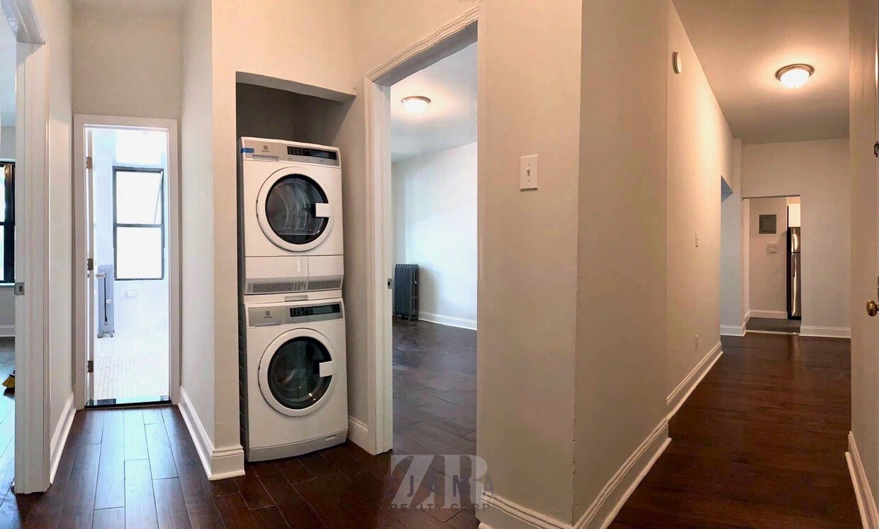 Foto principal - 170 Parkside Ave