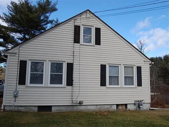 Building Photo - Adorable home for the family