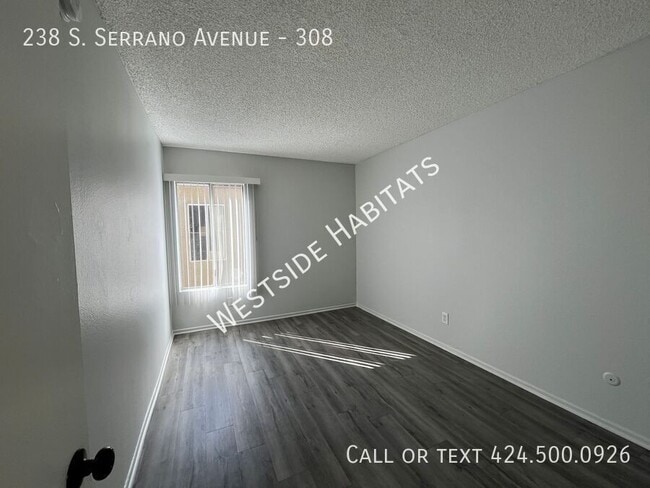 Building Photo - 238 Serrano Ave