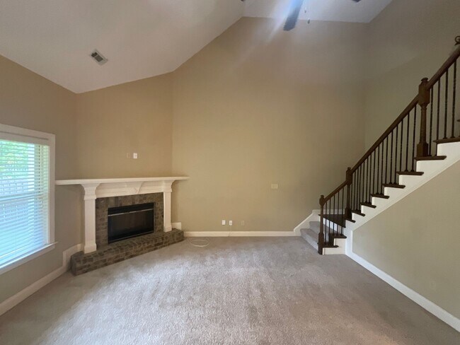 Foto del edificio - 5506 Dualwood Dr