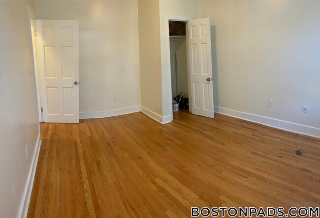 Foto del edificio - 27 Fessenden St