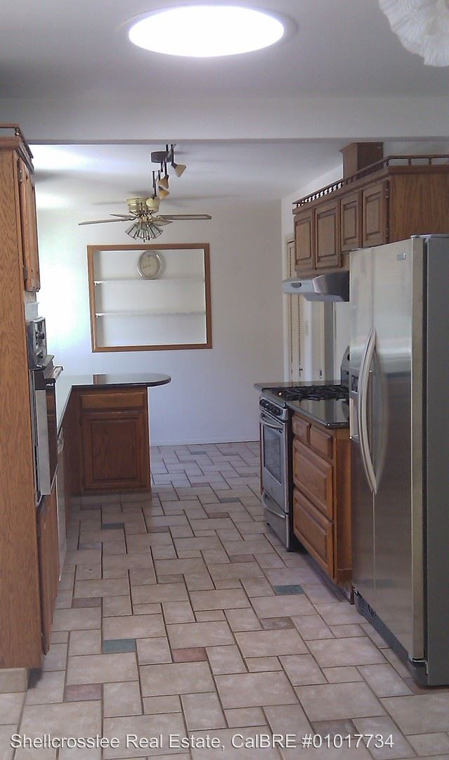 Building Photo - 657 Cherokee Ct