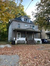 Building Photo - 612 Morton St