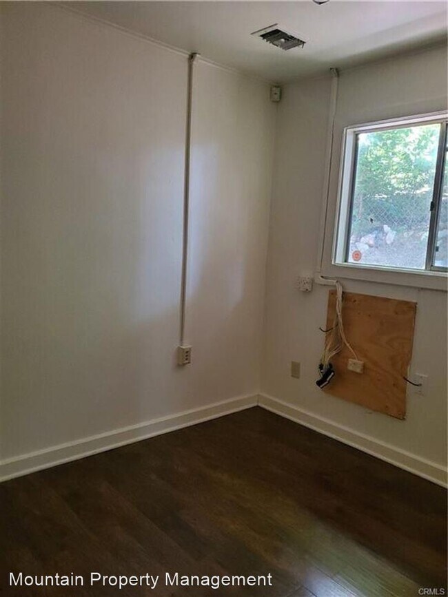 Building Photo - 2 br, 1 bath House - 959 Kuffel Canyon Rd