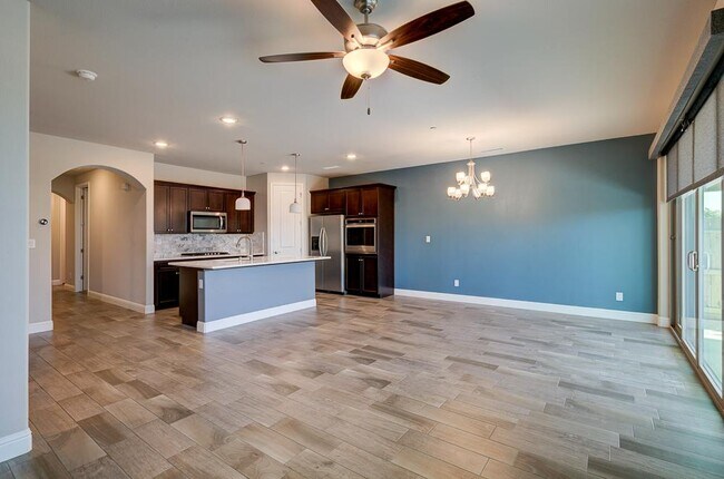 Building Photo - 2935 N Leya Dr