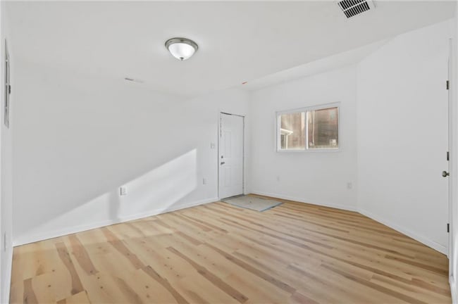 Foto del edificio - 7711 Westmoreland Ave