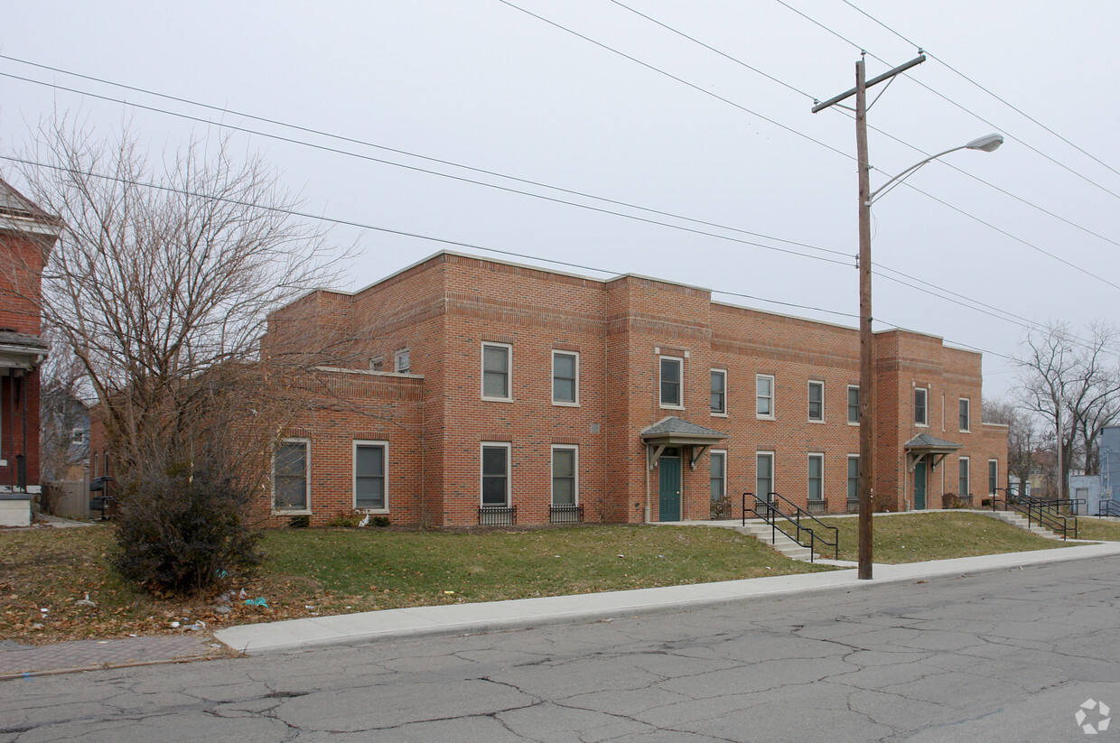 Building Photo - 1404-1416 Mt Vernon Ave