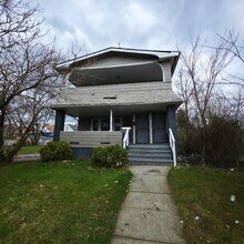 Building Photo - 3625 E 153rd St