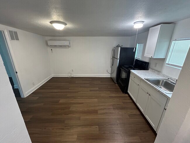 Foto del edificio - 308 Petteway Dr