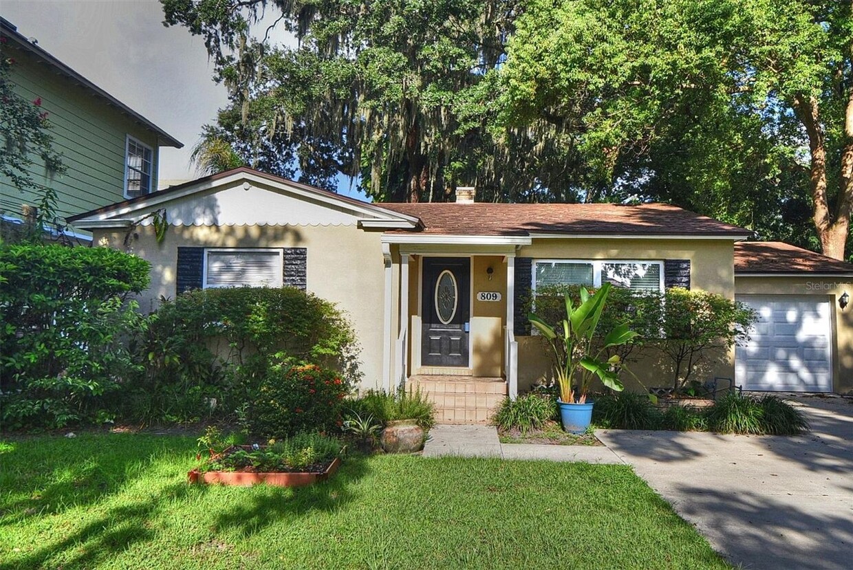 Primary Photo - Single Family Home just South of Downtown.