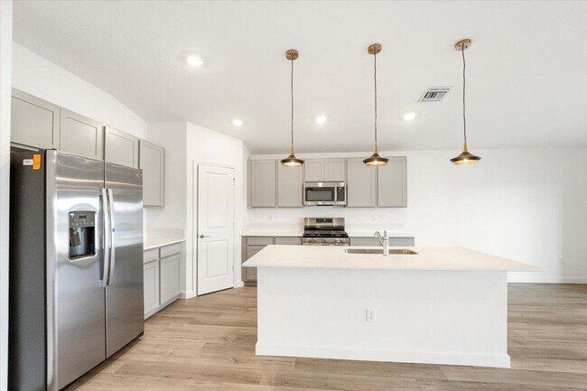 Foto del edificio - 6362 Windwood Wy