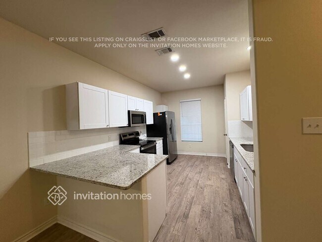 Foto del edificio - 7710 Ike Ave