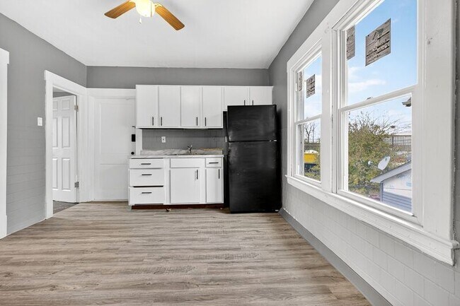 Foto del edificio - 4118 E 64th St