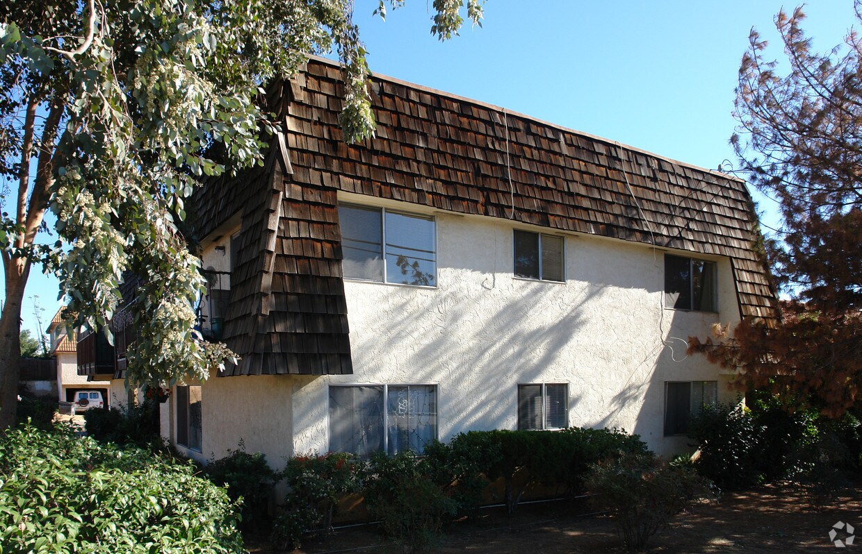 Foto del edificio - 237 N Mission Rd