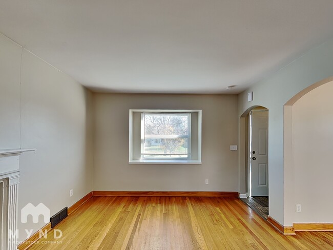 Foto del edificio - 675 Brookside Dr