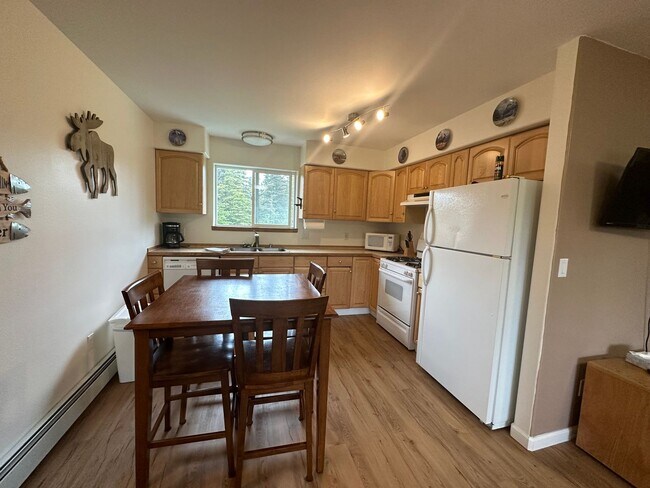 Foto del edificio - 1230 Angler Drive, Annex Lodge
