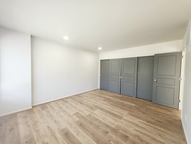 Foto del edificio - Drummond Flats