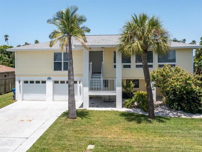 Building Photo - 3206 S Maritana Dr