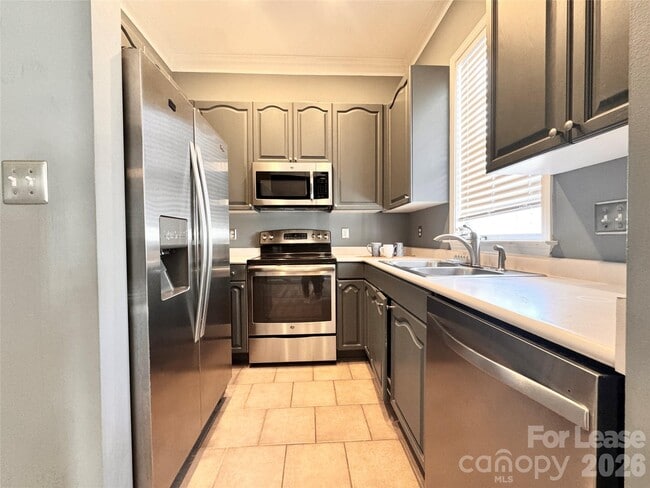 Building Photo - 914 Hawthorne Bridge Ct